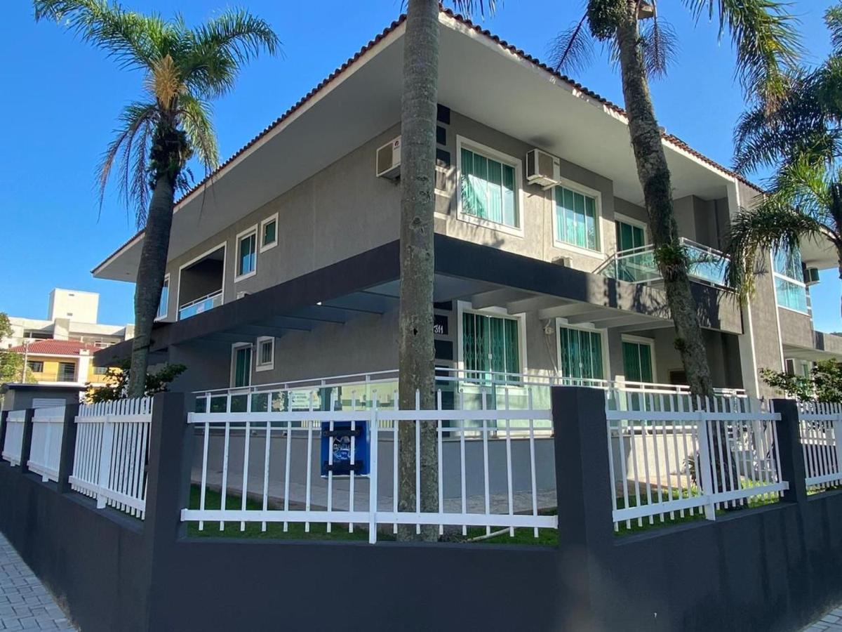 Res. Ilha Bela Apartment *