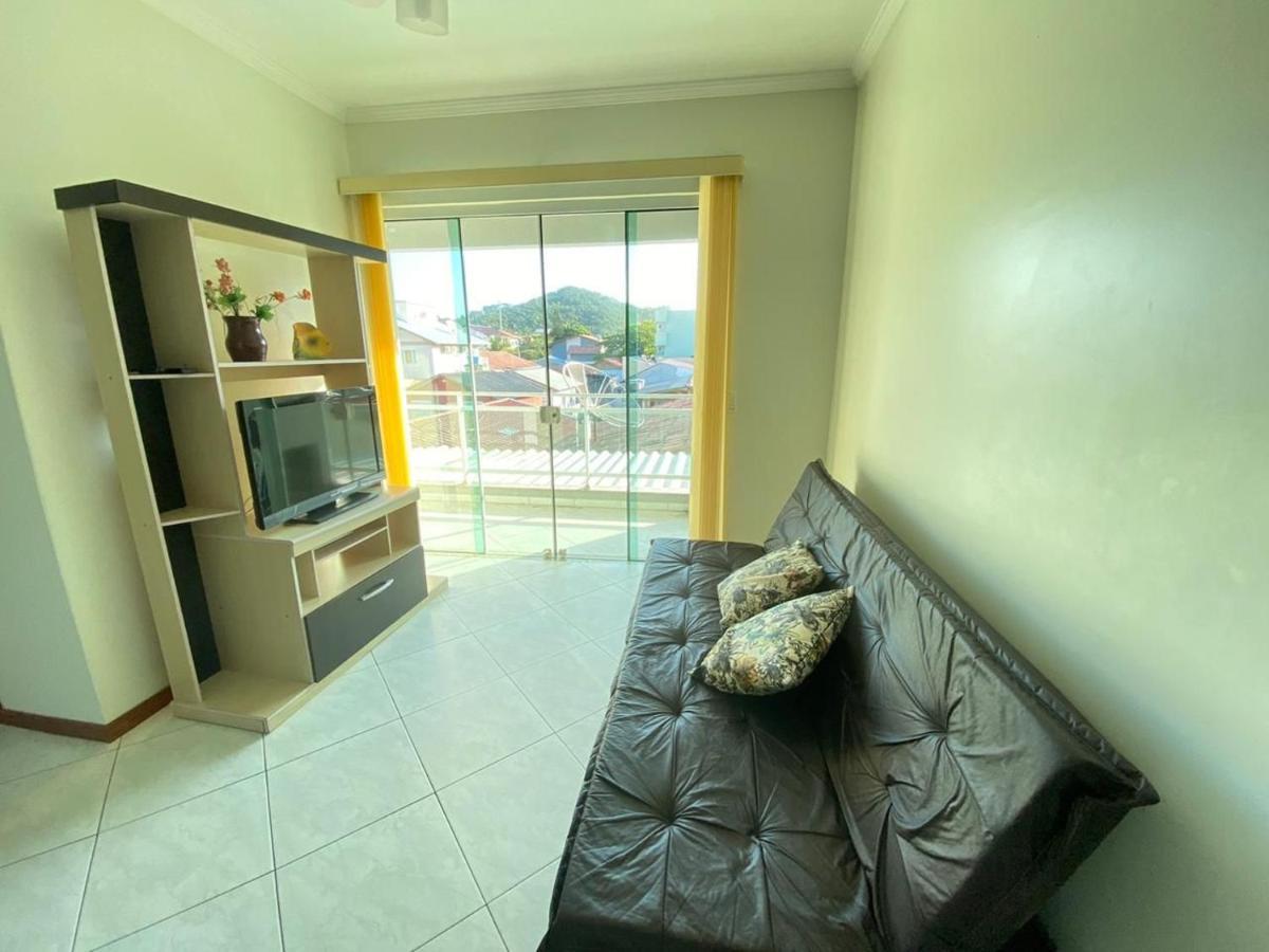 Res. Ilha Bela Apartment